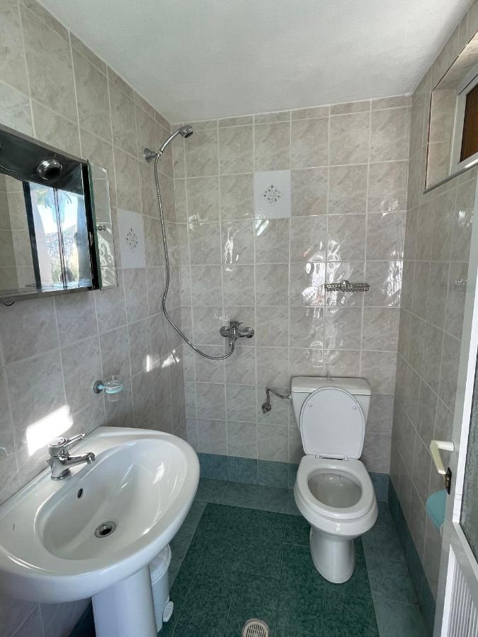 Villa Xhevdet Саранде Екстериор снимка