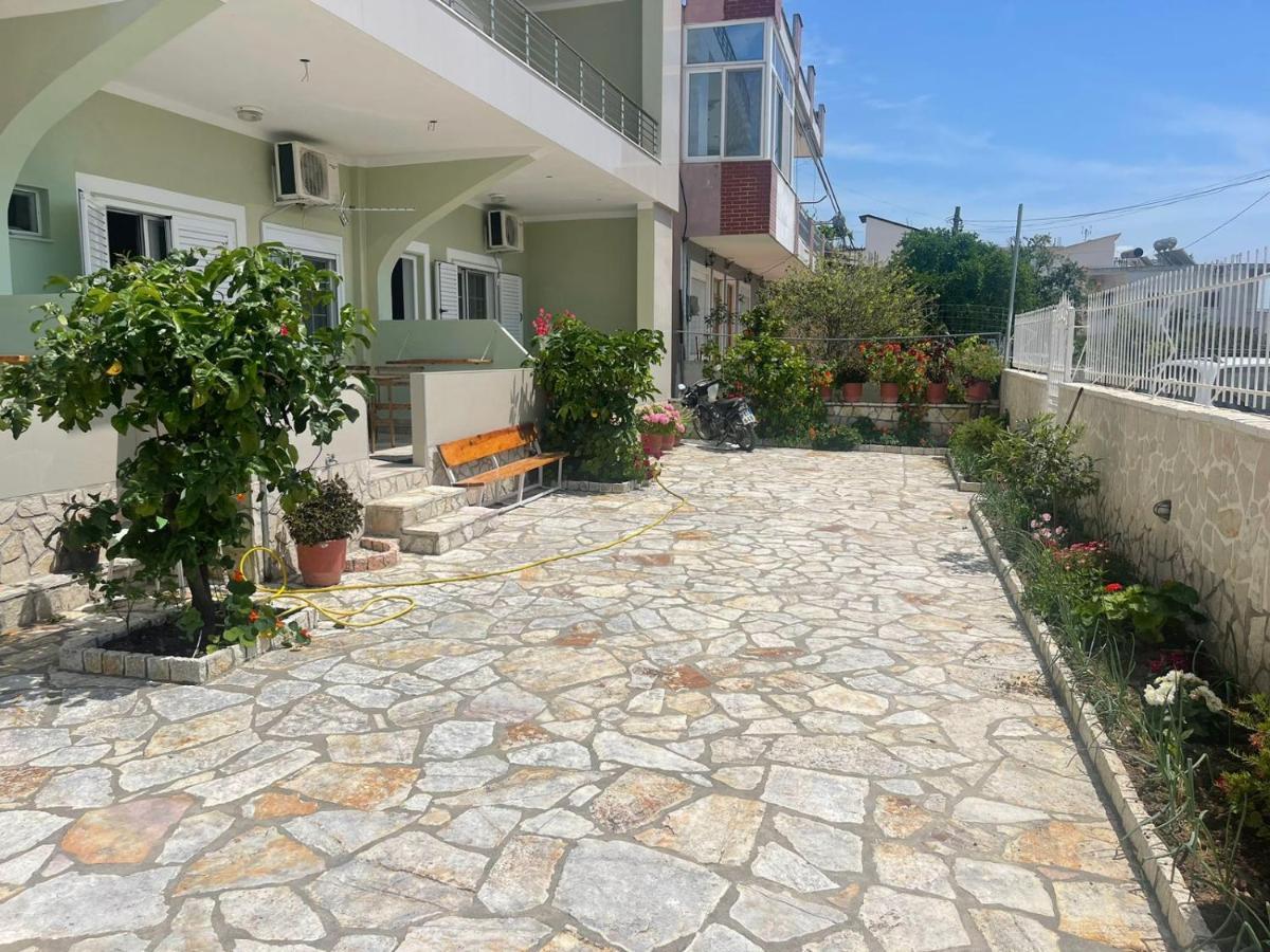 Villa Xhevdet Саранде Екстериор снимка